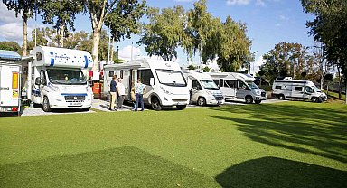 Antalya'da sıcak hava karavan turizmini canlandırdı