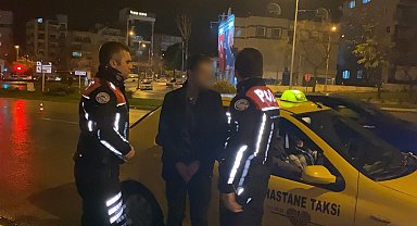Aranan şüpheli takside yakalandı