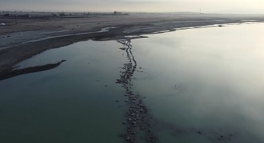 Arin Gölü'nün çekilmesiyle liman kalıntıları ortaya çıktı