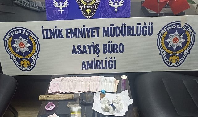 Asayiş ekipleri ve bekçiler, uyuşturucu ticareti yapan 8 kişiyi yakaladı