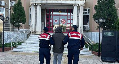 Aydın'da 9 ayrı suçtan 7 yıldır aranan şüpheli sahte kimlikle yakalandı