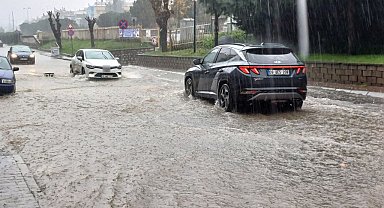 Aydın'da sağanak yağış etkili oldu