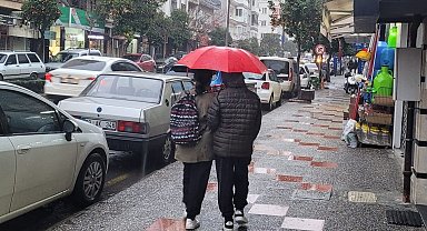 Aydın'da yağışlı hava etkili oluyor