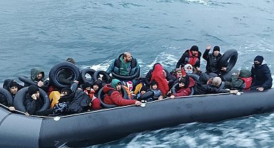 Ayvacık açıklarında 33 kaçak göçmen yakalandı