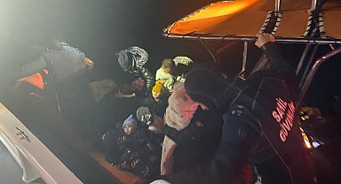 Ayvalık'ta 46 göçmen kurtarıldı