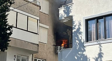 Ayvalık'ta ev yangını: 1 yaralı