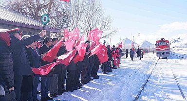 Bakan Bak: "Gençlerimize geçmişimizi iyi anlatmalıyız"