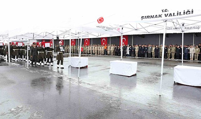 Bakan Güler ve TSK Komuta Kademesi şehit askerler için düzenlenen törene katıldı
