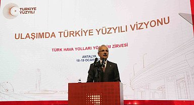 Bakan Uraloğlu: "Türkiye semalarında her 15 saniyede bir uçak geçiyor"