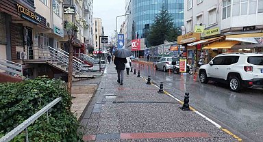 Balıkesir'de beklenen sağanak yağış etkili oldu