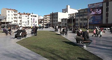 Balıkesir'e kar beklenirken bahar geldi