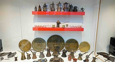 Başkan Akay'dan Seyhan'a 'Kahve Evi'