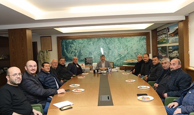 Başkan Akçadurak, mahalle muhtarları ile bir araya geldi