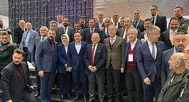Başkan Büyükkılıç, Uluslararası İstanbul Mobilya Fuarı'nda Kayserili firmaların yanında