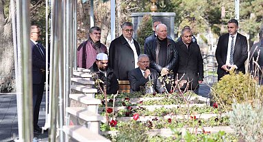 Başkan Büyükkılıç'tan şehitliklere ziyaret