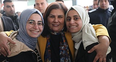 Başkan Çerçioğlu, Söke Bağarası Salı Pazarı'nda vatandaşlarla buluştu