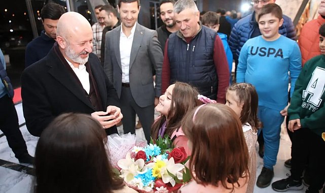 Başkan Çolakbayrakdar'dan Seyrani'ye sosyal tesis, pazar yeri ve yeni park müjdesi