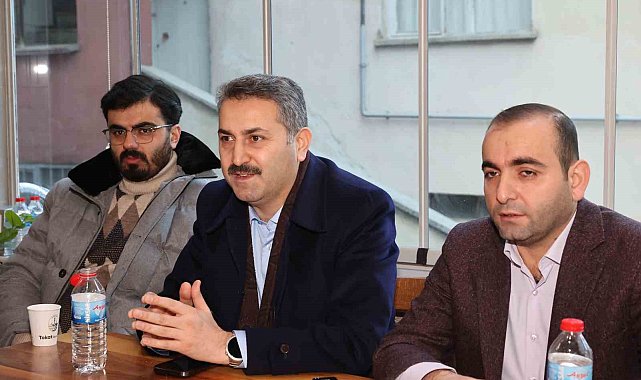 Başkan Eroğlu; "Esnafımızla şehre yön veriyoruz"