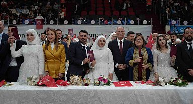 Başkan Fatma Şahin 250 çiftin nikahını kıydı