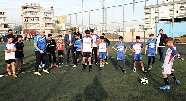 Başkan Gültak çocuklarla idman yaptı