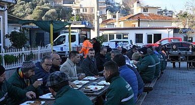 Başkan Günel, işçilerle kahvaltı yaptı