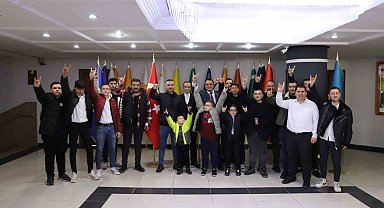 Başkan Özcan, Nazilli Ülkü Ocakları'nı ağırladı