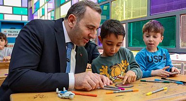 Başkan Tutuk çocukların atölye çalışmalarına katıldı