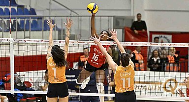 Başkan Uysal, galibiyet sevincine ortak oldu
