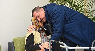 Başkan Vidinlioğlu yeni yıla görev başındaki ekipler ve huzurevi sakinleri ile girdi