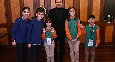 Başkan Yazıcı'dan Osmangazi Ortaokulu'na konferans salonu müjdesi