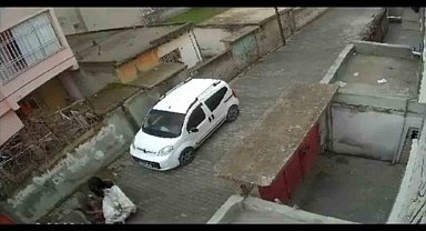 Batman'da rögar kapağı hırsızlığı güvenlik kamerasında