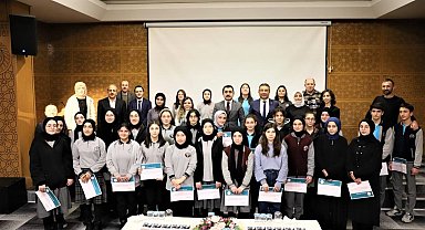 Bayburt Anadolu Mektebi öğrencileri Tarık Buğra'yı anlattı