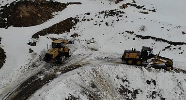 Bayburt İl Özel İdaresi, 978 kilometrelik yol ağı için gece gündüz çalışıyor