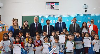 Belen Kaymakam Yılmaz, öğrencilerin karne sevincine ortak oldu