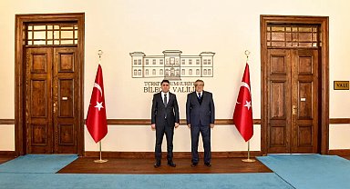 Bilecik'in yeni Belediye Başkanı Kaya'dan ilk ziyaret Vali Aygöl'e
