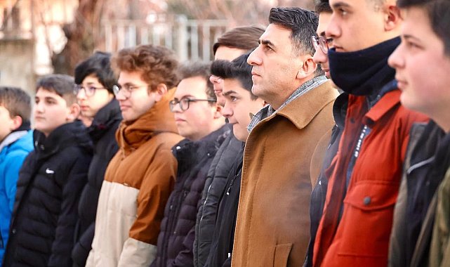 Bilecik'te okullarda şehitler için saygı duruşunda bulunuldu