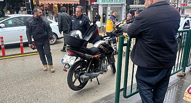 Bilecik'te seyir halindeki motosikletin devrilmesi sonucu sürücü yaralandı