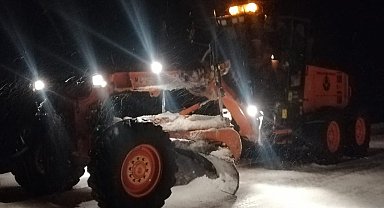Bin 825 rakımlı Alacabel'de gece başlayan kar yağışı 10 kilometrelik alanda etkili oldu