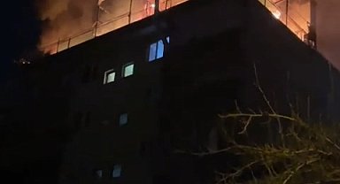 Binayı ateşe verdi, kaçmaya çalışırken yakalandı