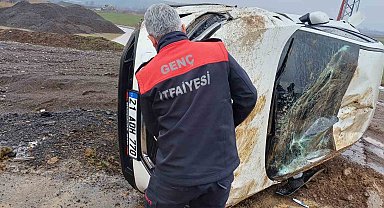 Bingöl'de kontrolden çıkan otomobil takla attı: 1 yaralı