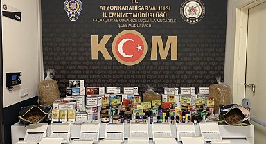Binlerce adet boş ve dolu makaron ile elektronik sigara yakalandı