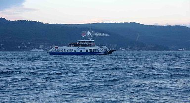 Bozcaada ve Gökçeada'ya fırtına nedeniyle tüm feribot seferleri iptal edildi