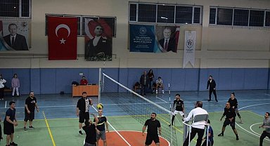 Bozdoğan'daki kurumlar arası voleybol turnuvası sona erdi
