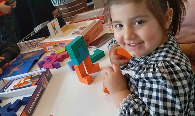 Bozüyük'te düzenlenen 'Akıl ve Zekâ Oyunları Şenliği' renkli görüntülere sahne oldu
