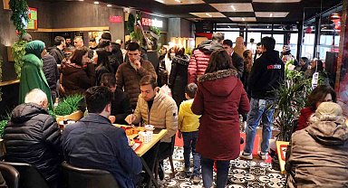 Bu da tantuni izdihamı