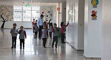 Bu sokaklar İngilizce eğitimi kolaylaştırıyor