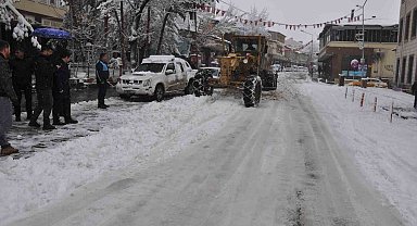 Bulanık'ta kar yağışı