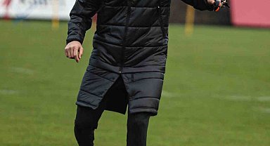 Burak Yılmaz ilk antrenmanına çıktı