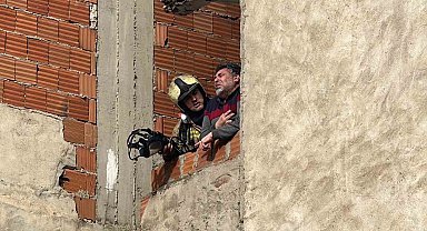 Bursa'da yangında can pazarı... 2'si çocuk 4 kişi son anda kurtarıldı