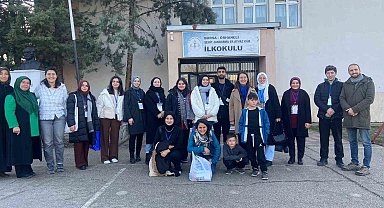 BUÜ'lü öğretmen adaylarına köy okulu deneyimi